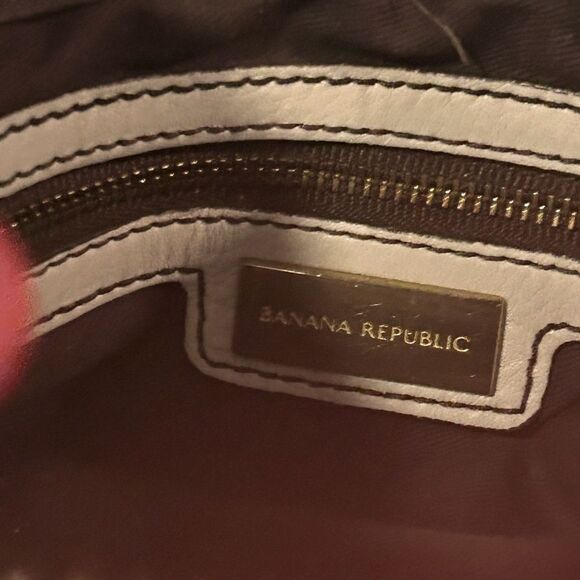 Banana Republic Stylish White and Brown Leather shoulder Bag - Picture 7 of 10